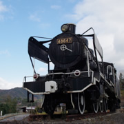 隱藏在『トンネルの駅』的1921年火車頭。