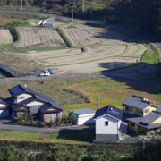 山上看浮羽市。