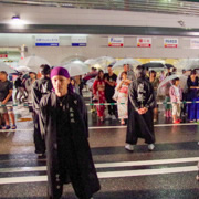 Toukasan祭街頭表演。