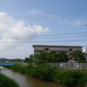 松江イングリッシュガーデン前駅附近。