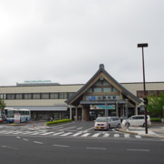 早上的出雲駅。