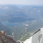 艾布湖(Eibsee Lake)。