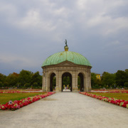 皇宮花園(Hofgarten)。