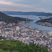 千光寺公園頂上展望台等日落。