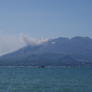 櫻島火山又一次爆發中。