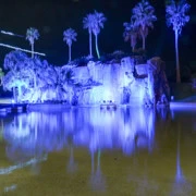 似層相識的水池‧‧‧