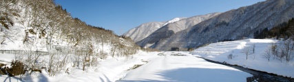 庄川‧白川鄉路上