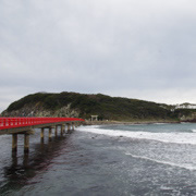 對面就是『雄島』。