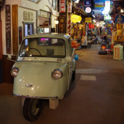 這是50/60年代的汽車。