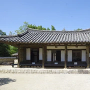 來到下午另一景點‧野外民族博物館小小世界。