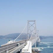 鳴門大橋。