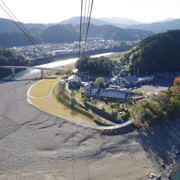 纜車山下車站。