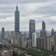 遇上另一面嘅101大樓。