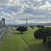 準備前往機場。