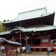 鹿野山寺廟中庭。