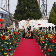 小鎮內公園及餐廳。