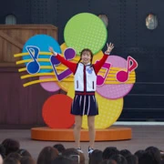 『ジャンボリミッキー！レッツ・ダンス！』表演。