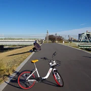 荒川踩單車。