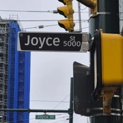 來到朋友提及既集合點‧Joyce Street。