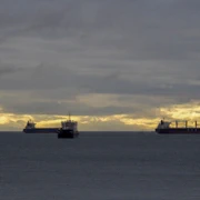 期望落空既日落。