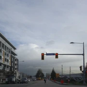 前往機場途中。