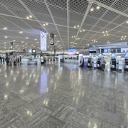 東京成田機場。