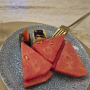 機場既貴賓室，食飽就要安心上路。