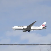 源源不絕的飛機‧‧‧