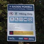 旁邊有條Baden Powell Recreation Trail。