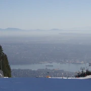 Grouse Mountain。
