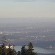 睇而家既天氣，似乎無咩可能可以影到理想既夜景。