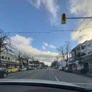 我估朋友今晚會帶我去食好嘢。