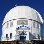 爬上高處，就是Dominion Astrophysical Observatory。