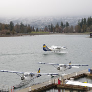 Harbour Air。