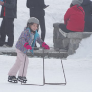 滑雪場上。