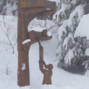 滑雪場上。